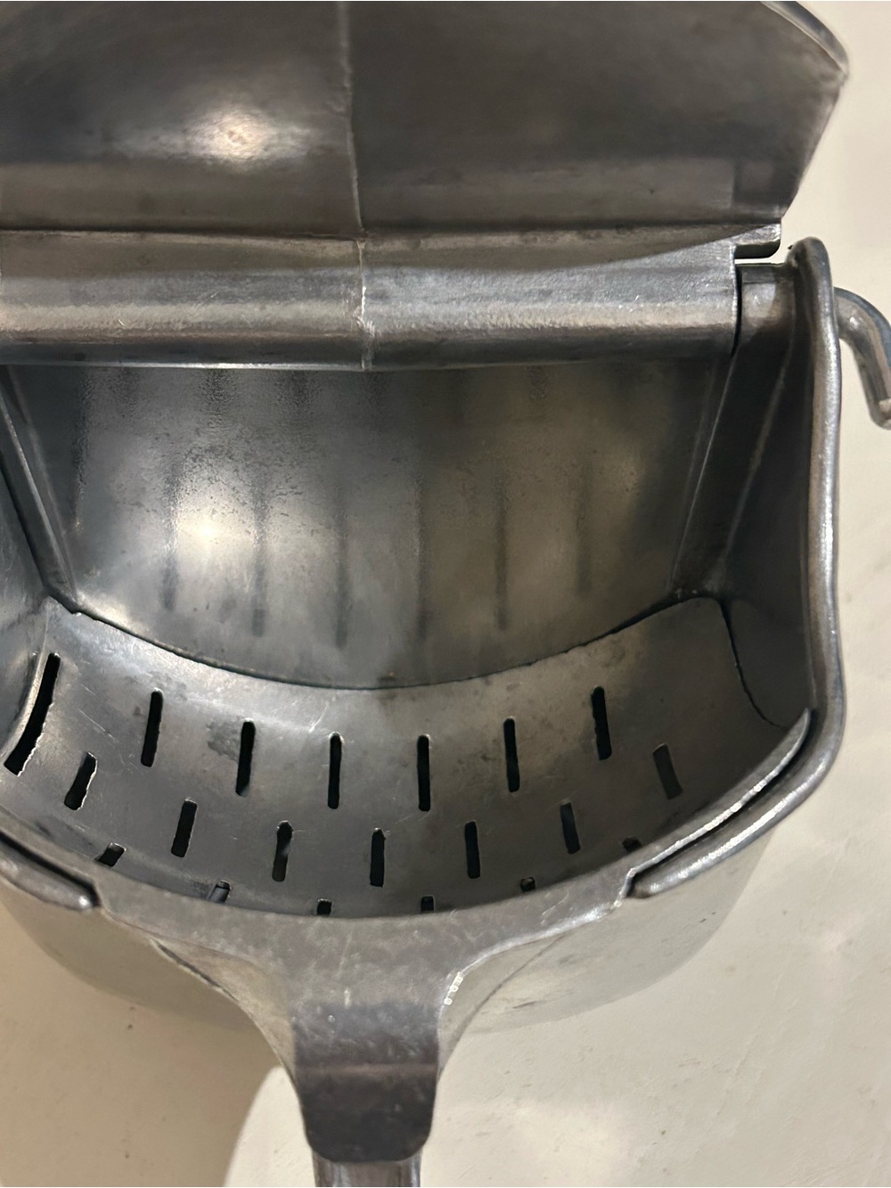 Vtg Wear- Ever Citrus Juicer - Picture 3 of 7